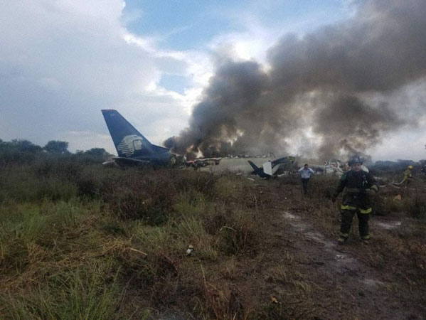 Photos du crash de l'Embraer 190AR d'Aeroméxico Connect