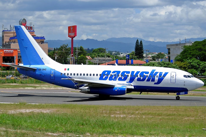 Aircraft similar to the one which crashed (Boeing 737-201)
