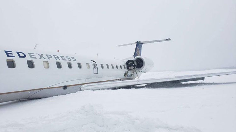 United Express Embraer 145XR crash