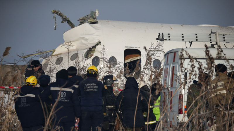 Photos du crash du Fokker F-100 de Bek Air