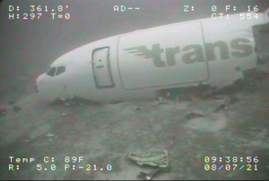 Accident of a Boeing 737 freighter operated by Transair Aviation off