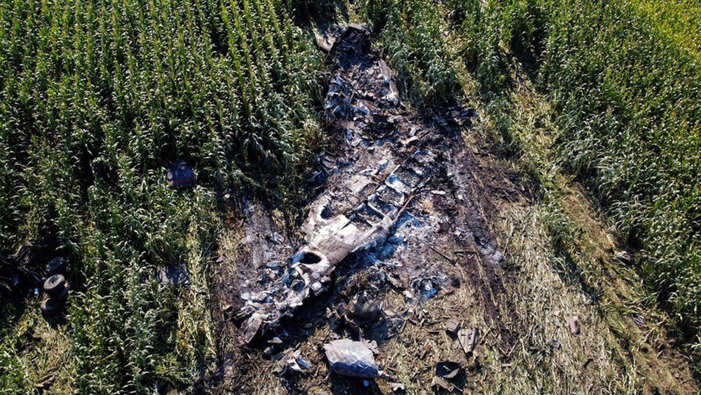 Photos du crash de l'Antonov 12BK de Meridian