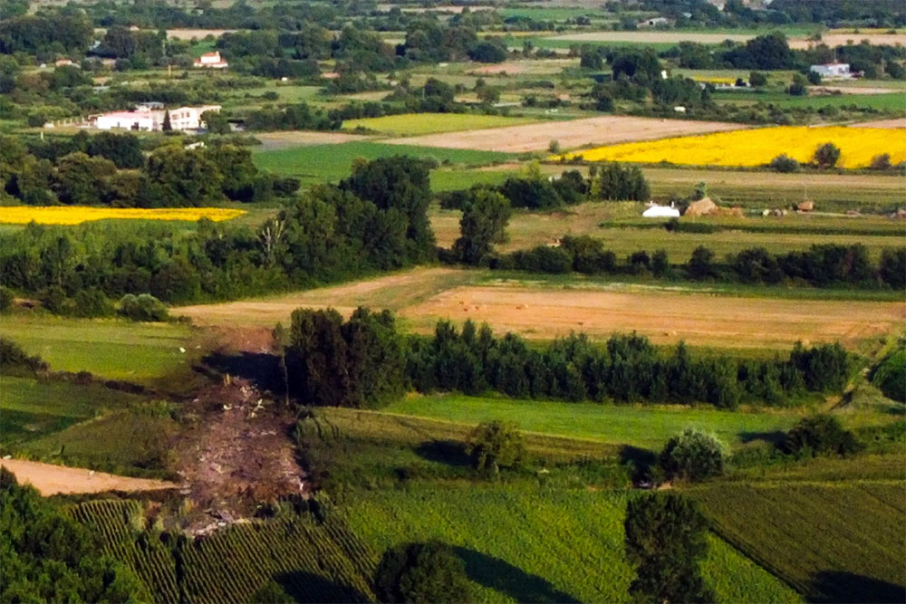 Photos of the Meridian Antonov 12BK crash