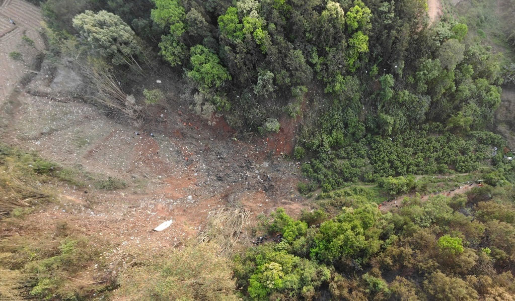 Photos du crash du Boeing 737 de China Eastern Airlines