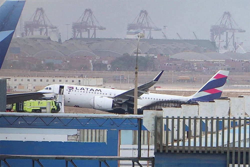 LATAM Airlines Chile Airbus A320-271N plane crash - Lima, Peru