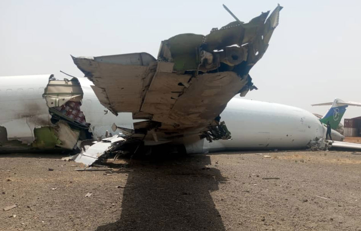Photos du crash du Boeing 727 de Safe Air Company