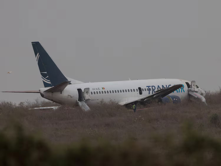 Photos du crash du Boeing 737 de Transair Senegal