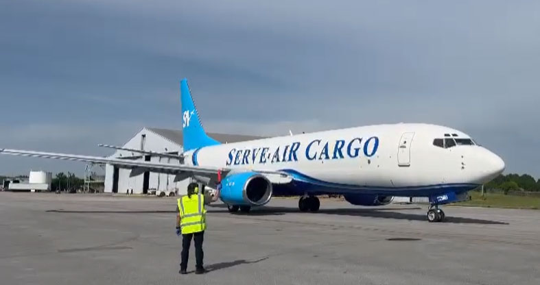 Avion de même type que celui accidenté (Boeing 737-3YOF)