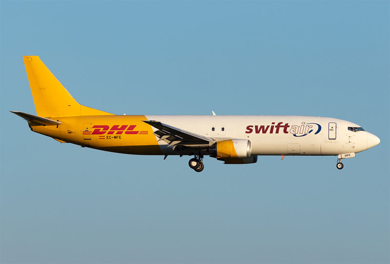 Aircraft similar to the one which crashed (Boeing 737-476SF)
