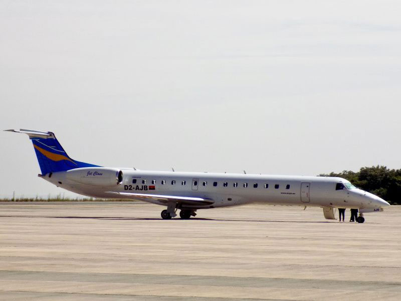 Aircraft similar to the one which crashed (Embraer 145LR)