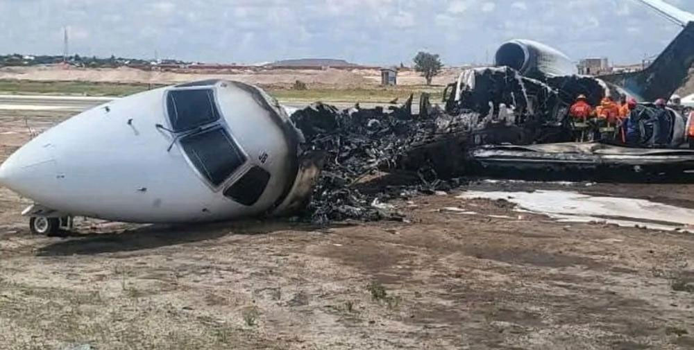 AirJet Angola Embraer 145LR plane crash - Kolwezi, Congo