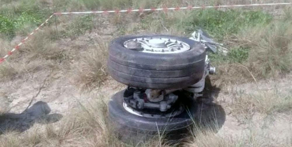 Photo 3 of 4 : AirJet Angola Embraer 145LR plane crash - Kolwezi, Congo