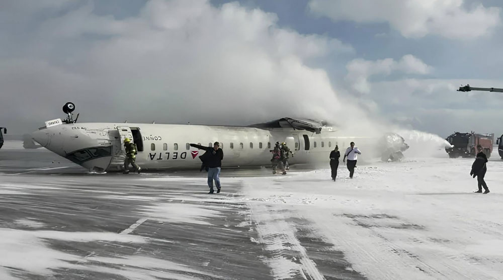 Photos du crash du Canadair CRJ-900LR de Delta Connection