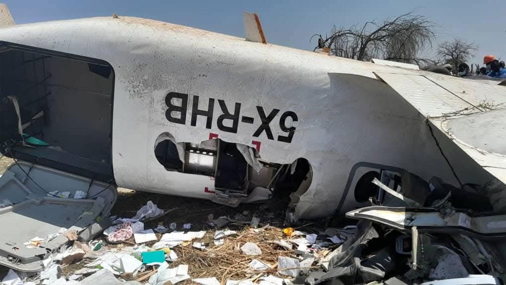 Photo 1 of 3 : Light Air Services Beechcraft 1900D plane crash - Unity Oilfield, South Sudan