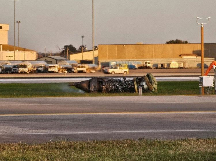 Photos du crash du MD-11F d'UPS