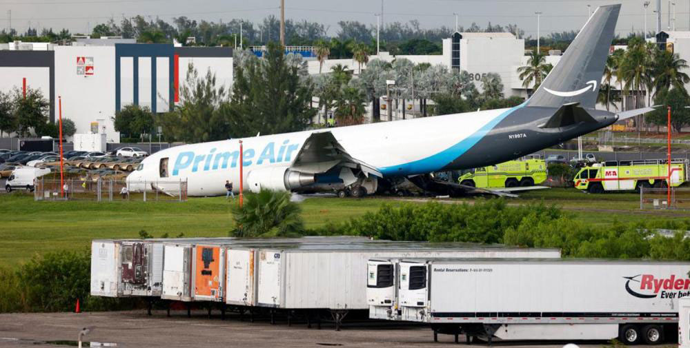 Accident d'un avion d'Amazon Prime : un Boeing 767 cargo avec 2 personnes à bord s'écrase à l'atterrissage à Miami (Etats-Unis) - 06 Septembre 2026 Accident d'un avion d'Amazon Prime : un Boeing 767 cargo avec 2 personnes à bord s'écrase à l'atterrissage à Miami (Etats-Unis) - 06 Septembre 2026