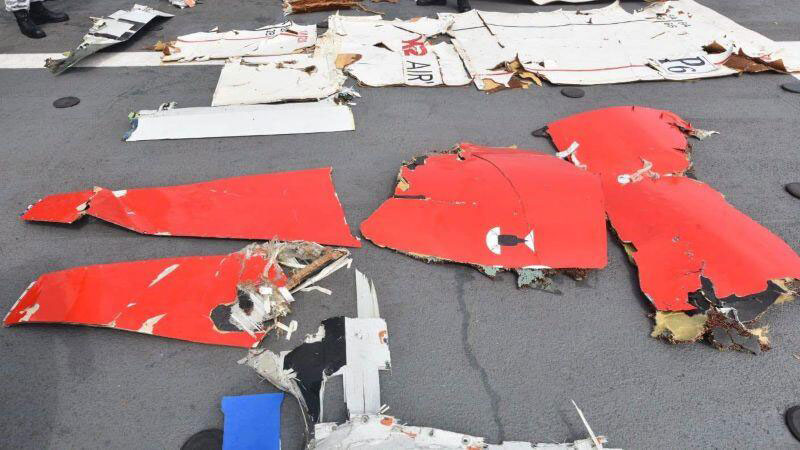 Photos du crash du Boeing 737 cargo de K2 Airways