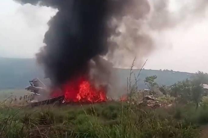 Photo 1 of 5 : TRACEP Congo Aviation Let L-410UVP plane crash - Kenge, Congo