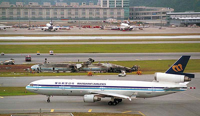 China Airlines MD-11 accident