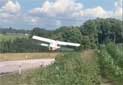 L'Antonov 2 percute des arbres au décollage et s'écrase