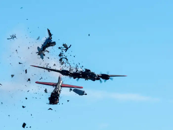 Midair collision between a B-17 bomber and a P-63 fighter, during an airshow in Dallas, Texas, USA