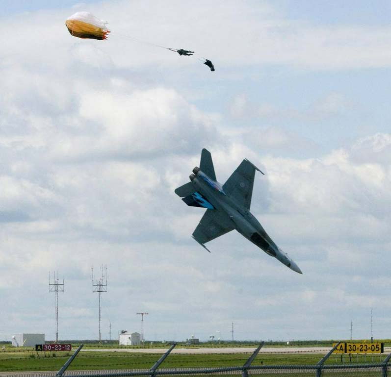 Pilot ejects seconds before his Canadian Air Force F-18 Hornet crashes at Lethbridge