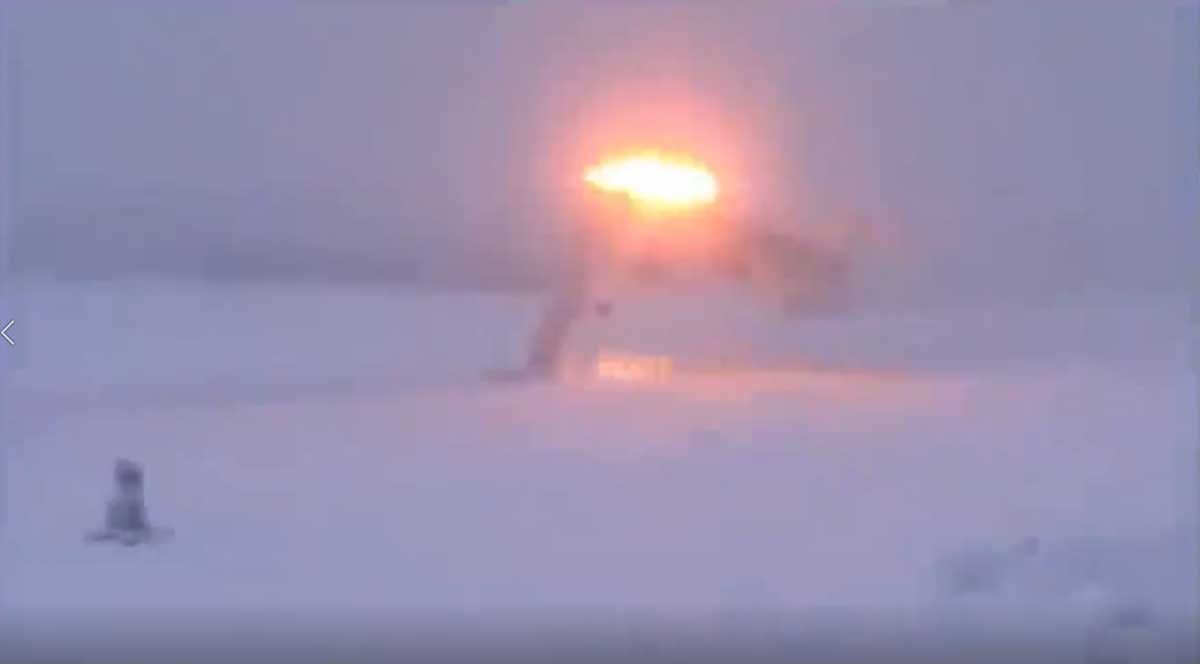 Terrific landing of a Tu-22 Bomber in low visibility conditions