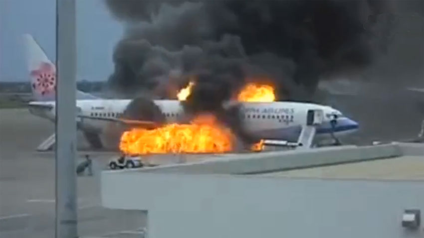 China Airlines Flight 120 - Boeing 737 burst in flames at the gate