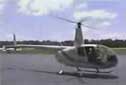 Le rotor de l'hélicoptère touche le hangar
