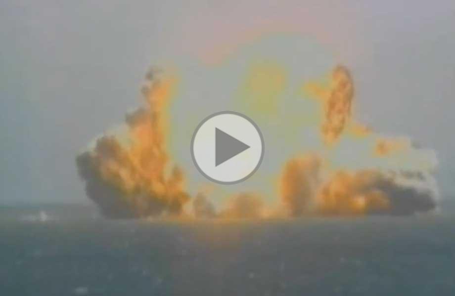 La fusée Zenit 3SL explose lors de son lancement en mer